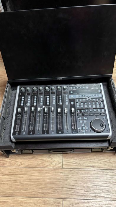 Midas M32C Mikser cyfrowy zestaw