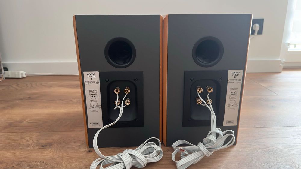 Głośniki stereo JAMO D430
