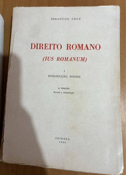 Livros de Direito variados