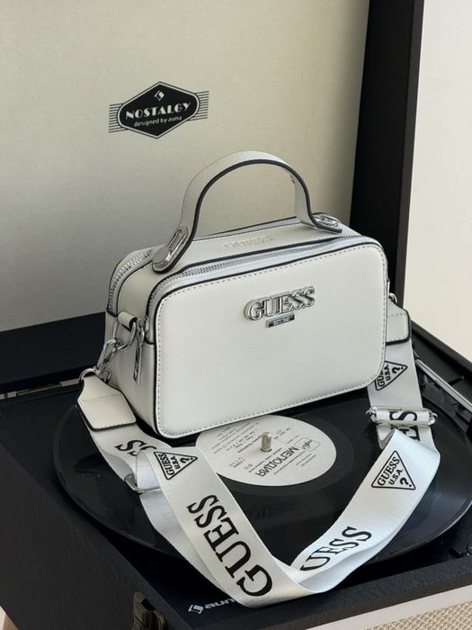 Сумочка Guess кросс-боді з написом | Жіноча брендова сумка