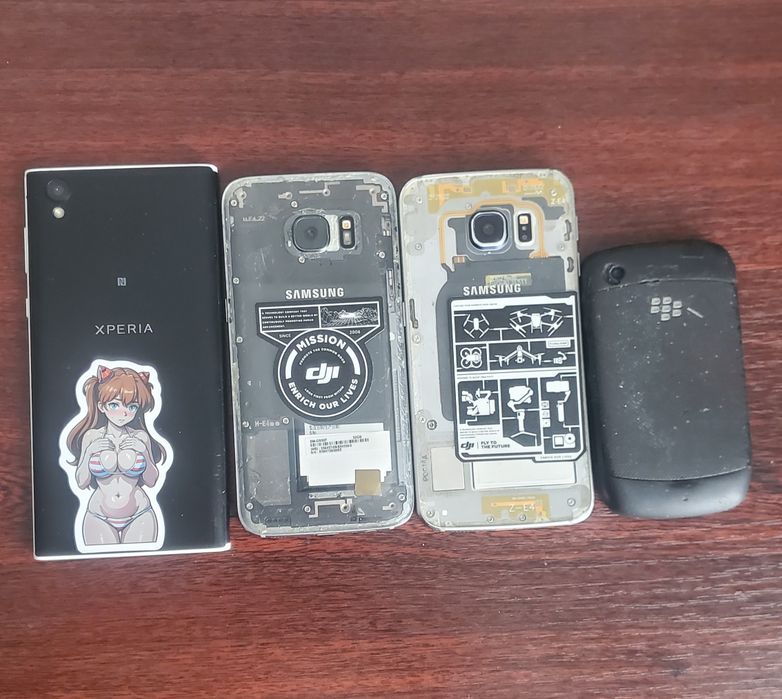 Продам лот телефон Blackberry 9300, samsung s6 edge, samsung s7, soni L1.