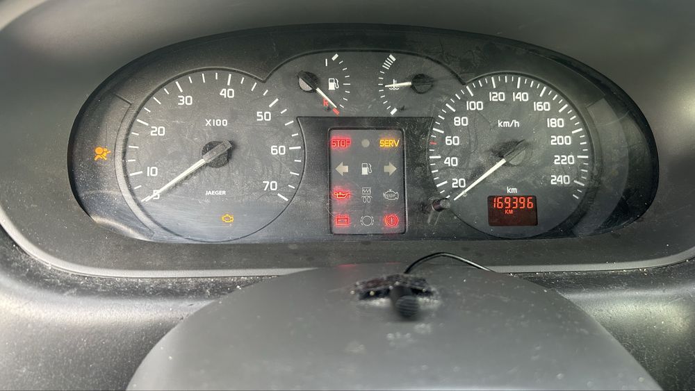 Renault Scénic 1.4 de 2002 — 1.200 € negociáveis — photo 3