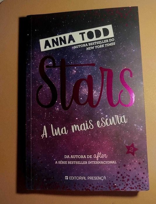 Livro "Stars 2- A lua mais escura" - Anna Todd