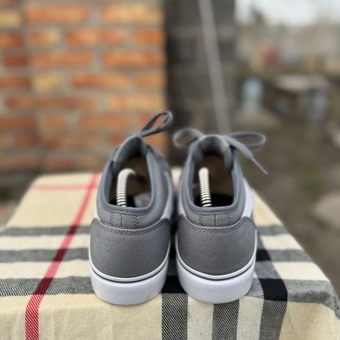 Кеды Nike Toki Low Grey, 42 размер, Оригинал, Кеди