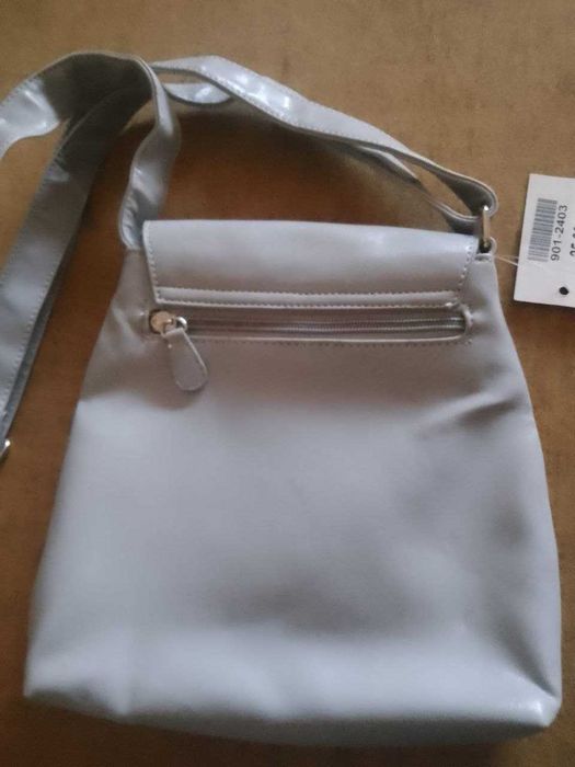 Нова сумочка для дівчинки