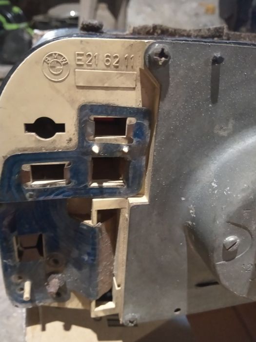 ПАНЕЛЬ ПРИБОРОВ BMW 3 E21 (1975-984)