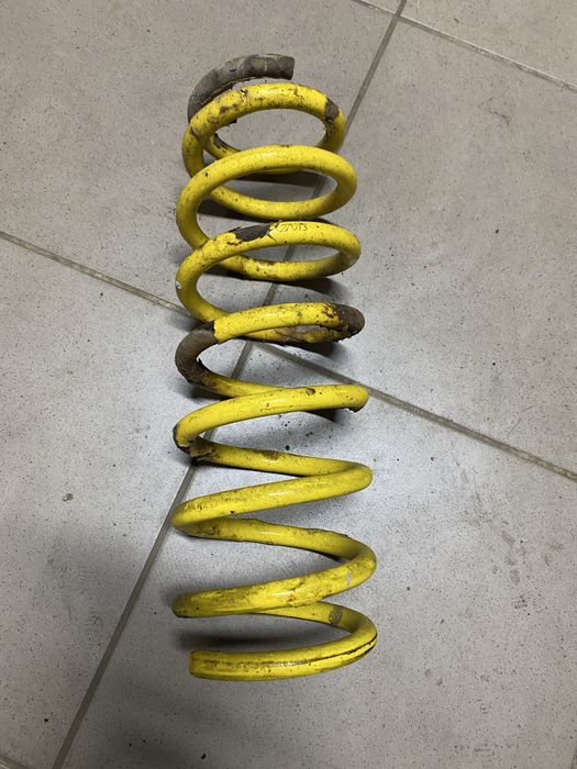 Пружина задня bmw e60