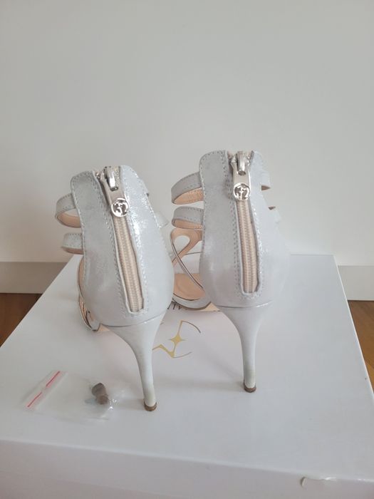 szpilki sandały skórzane Eva Minge r. 38