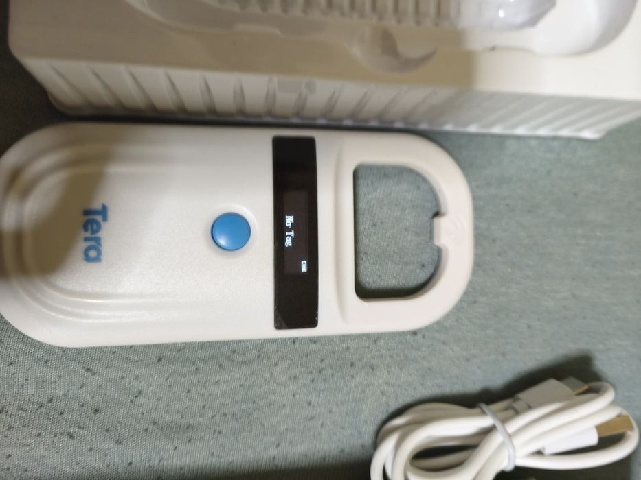 Czytnik mikroczipów dla zwierząt Tera FRD5910 – RFID, USB, OLED