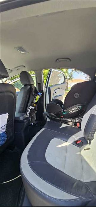 Kia Rio 1.1 CRDi 2016 - Muito Bem Equipado - 108.000 km