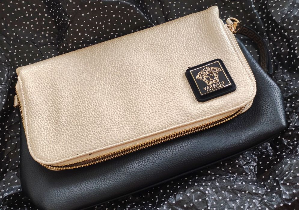 Сумка-клатч  Versace  чорна із золотом. Оригінал