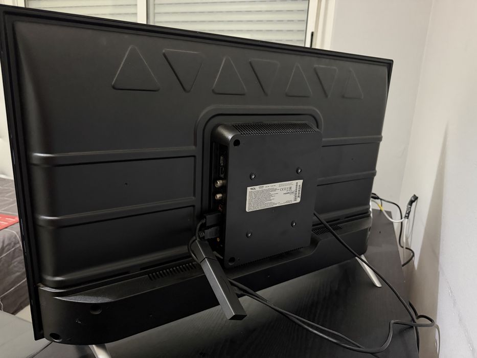 TV TCL - tela de 32 polegadas