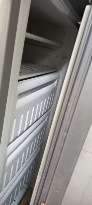 Морозильна камера