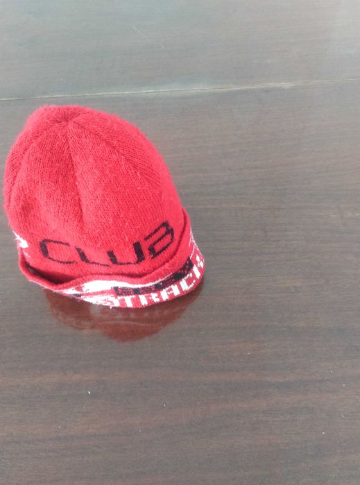 Шапка зимова для