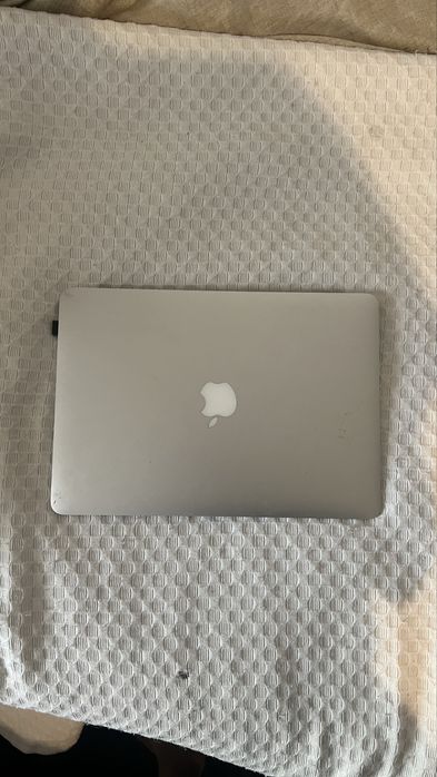 MacBook Air 13-inchCore i5 - 8GB SSD 128 - otimo estado