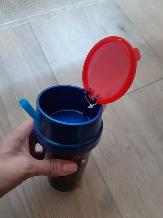Kubek z rurką nowy Spiderman bidon