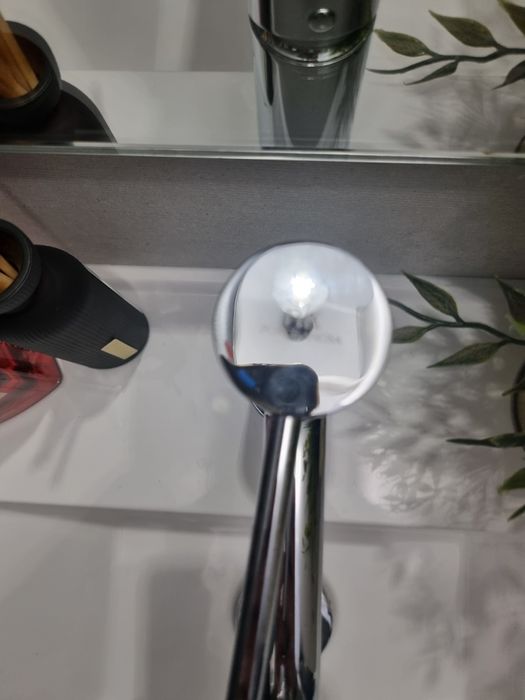 Torneira misturadora (Porcelanosa)