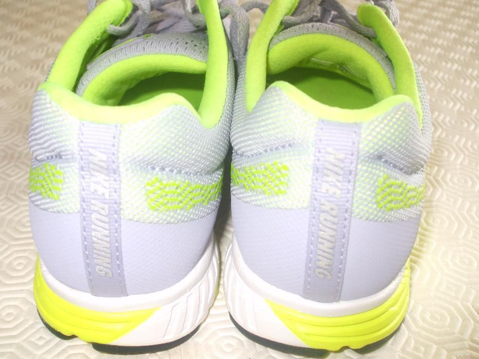 Nike running tamanho 39