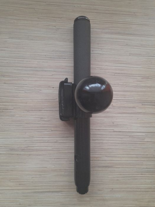 Pałka policyjna baton.