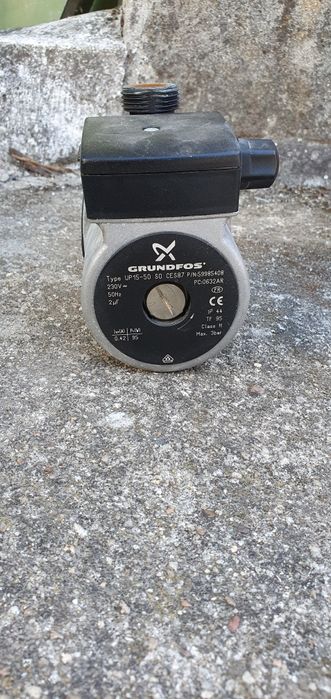 Placa electrónica e circulador