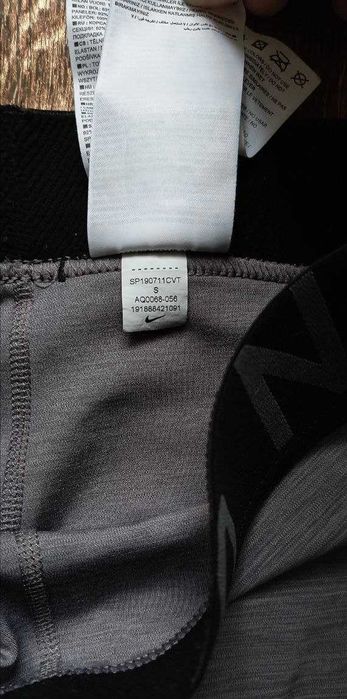 Жіночі спортивні лосини штани шорти Nike розмір S
