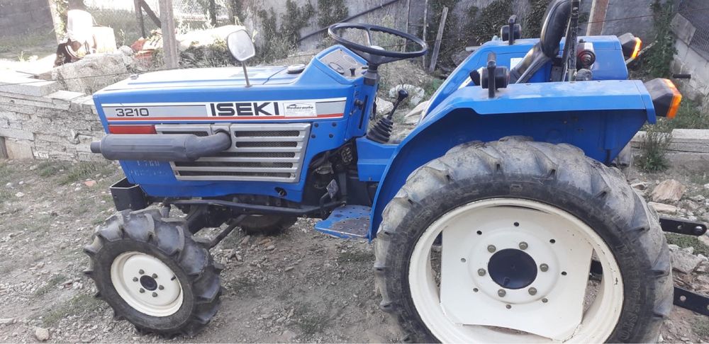 Tractor Izeki 3210 4x4