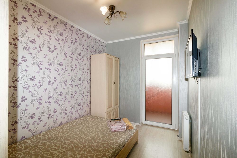 ПОДОБОВО-ПОГОДИННО,2-к.кв.Богатирська 6а,10хв до метро ЗНИЖКИ В ОПИСІ!