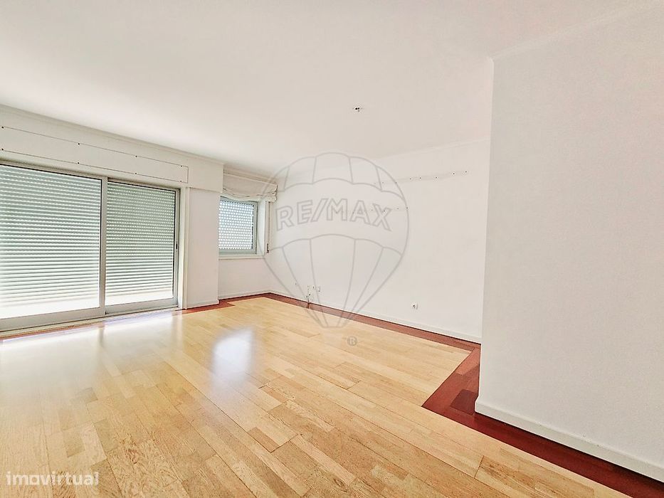 Apartamento T1 para arrendamento