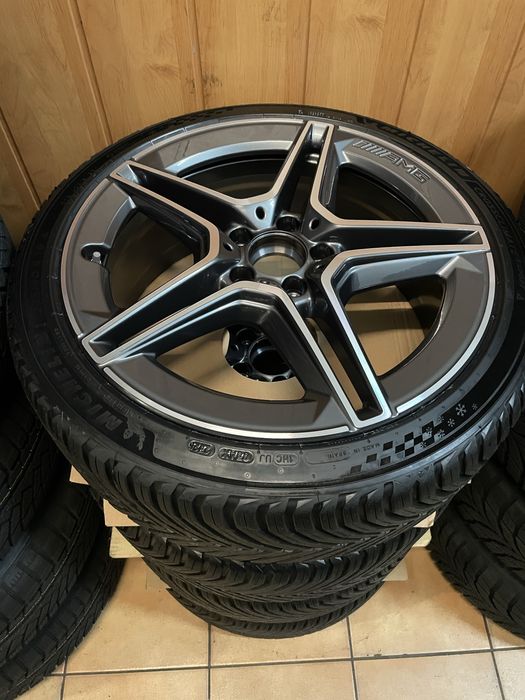 Nowe oryginalne koła Mercedes CLA C klasa 19 x 7,5j 5x112