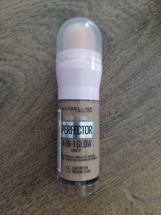 Baza Instant Perfector Glow Maybelline 1.5