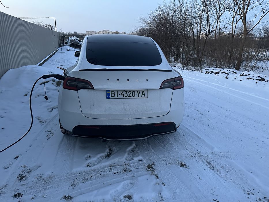 Тесла a Y 2021г.  75 квт.