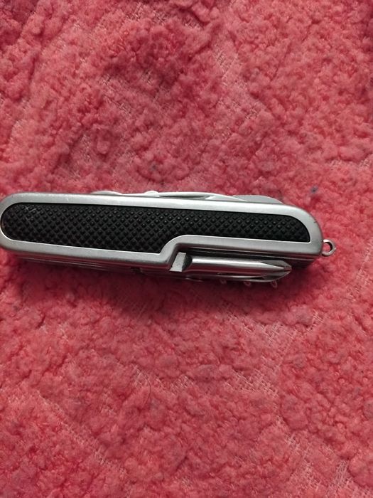 Продам ножик мультитул