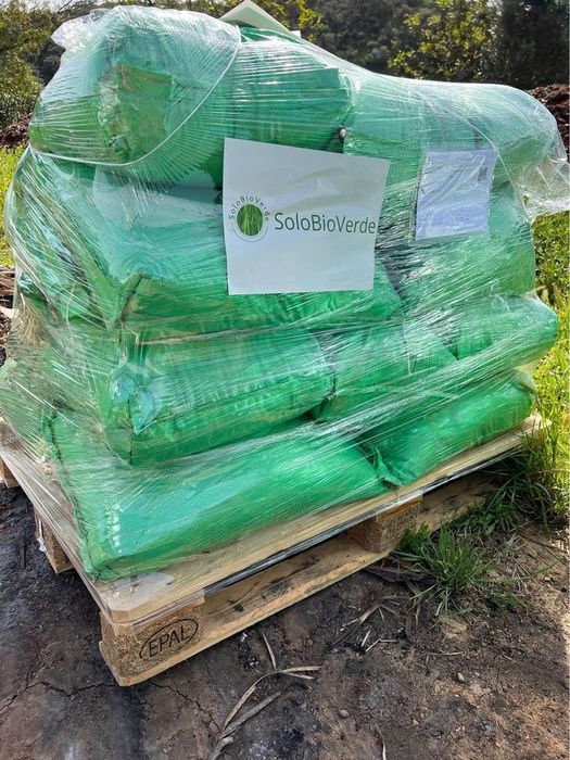 Terra Adubada e Arenosa – Pronta para Relva, Hortas e Jardins