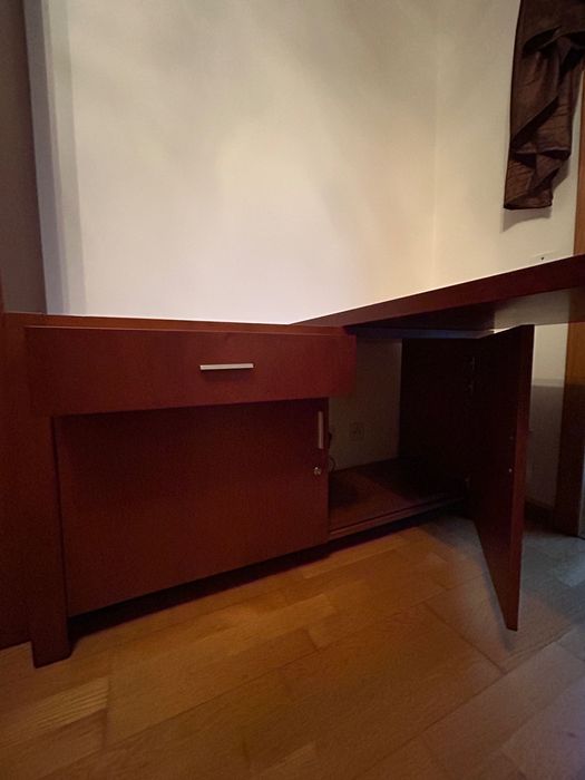 Secretária Escritório c/ Arrumação em Cerejeira (Paços de Ferreira!)