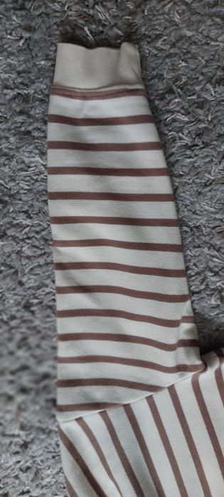 Bluza  r.140  H&M