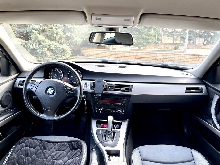 BMW 320i  e91 АКПП в гарному стані