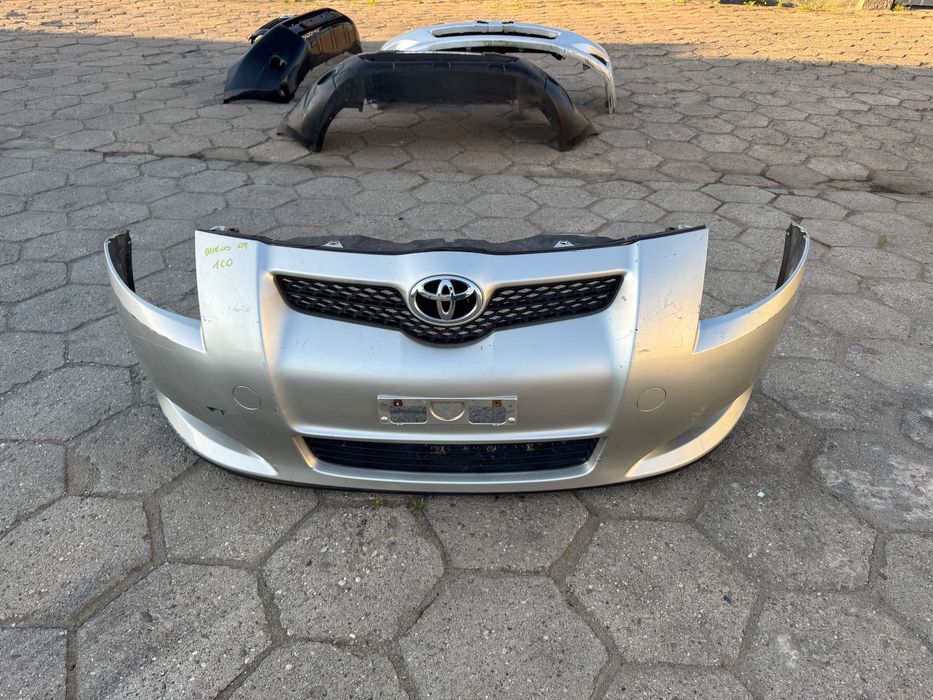 Zderzak Przedni GRILL Toyota AURIS I 06-09