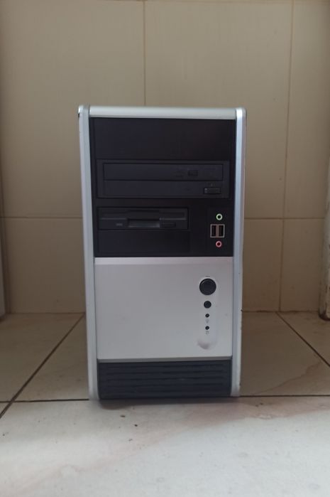 Системный блок  Intel Core i3 2100/8gb ddr3/120ssd/500hdd