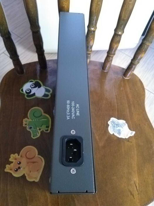 Свитч D-Link DES-1024D