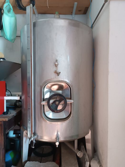 Cuba de vinho 500 L