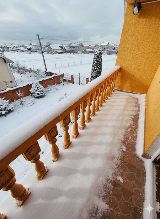 Продається добротний цегляний будинок на околиці м.Стрий...