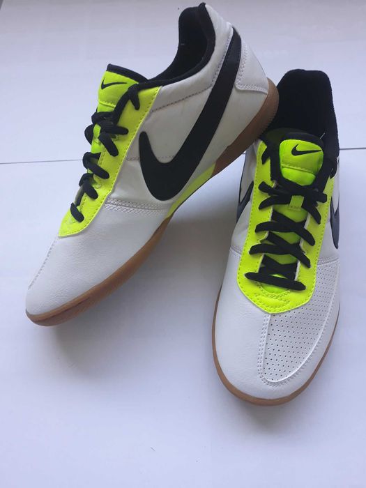 Sapatilhas de Futsal Nike Davinho n.º 40
