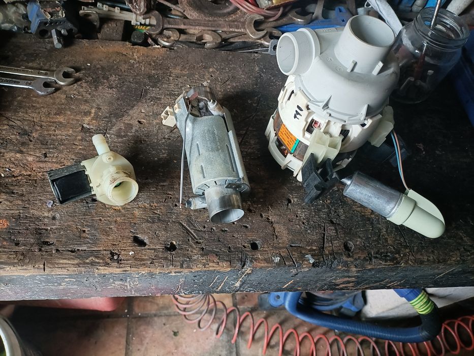 Vendo peças para máquina de lavar louça Zanussi