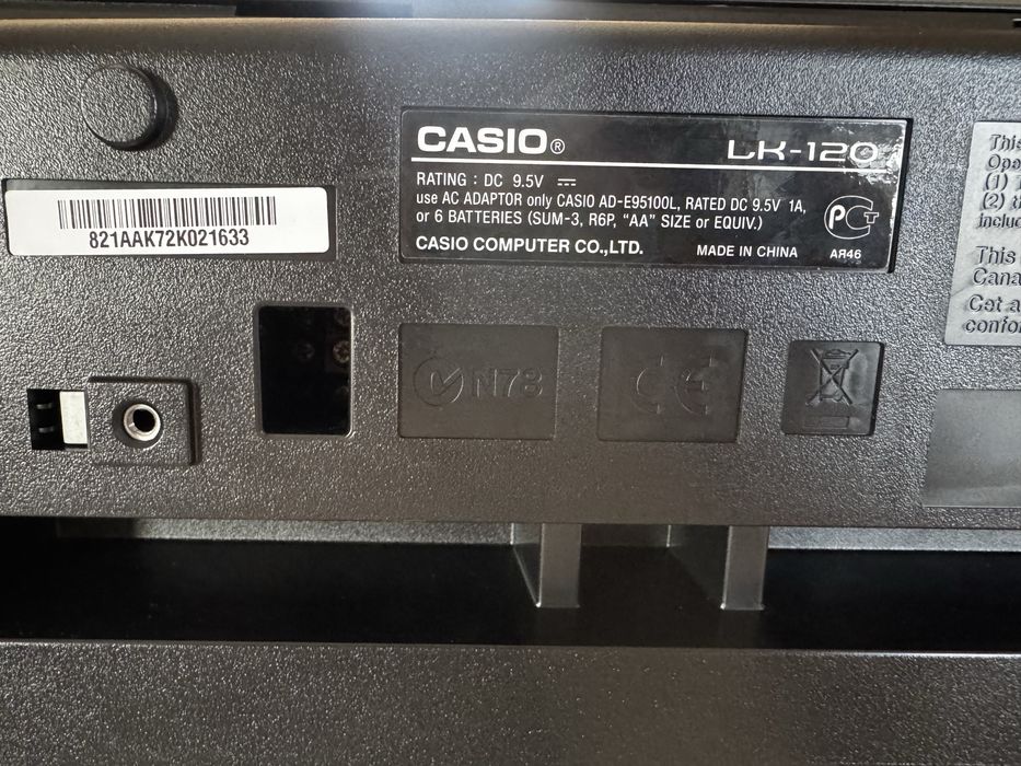 Casio LK-120 - keyboard z podświetlanymi klawiszami