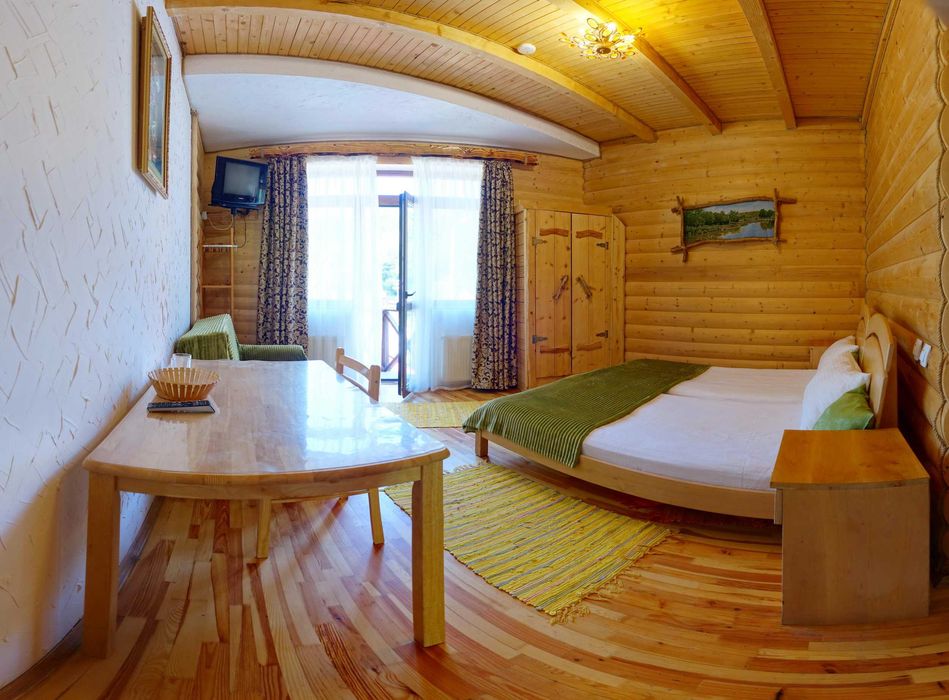 Відпочинок в Карпатах зі  сніданками /Подобово Буковель/Вид на гори,лі