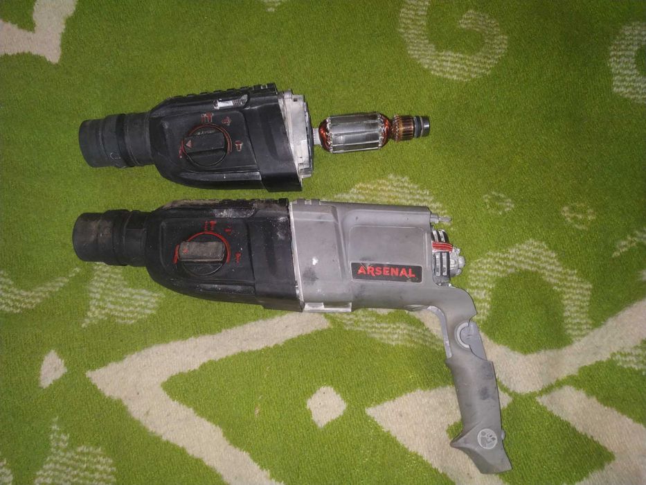 перфоратор арсенал запчастини