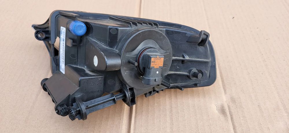 halogen prawy audi a3 8v 8v0941700b 1ne010832