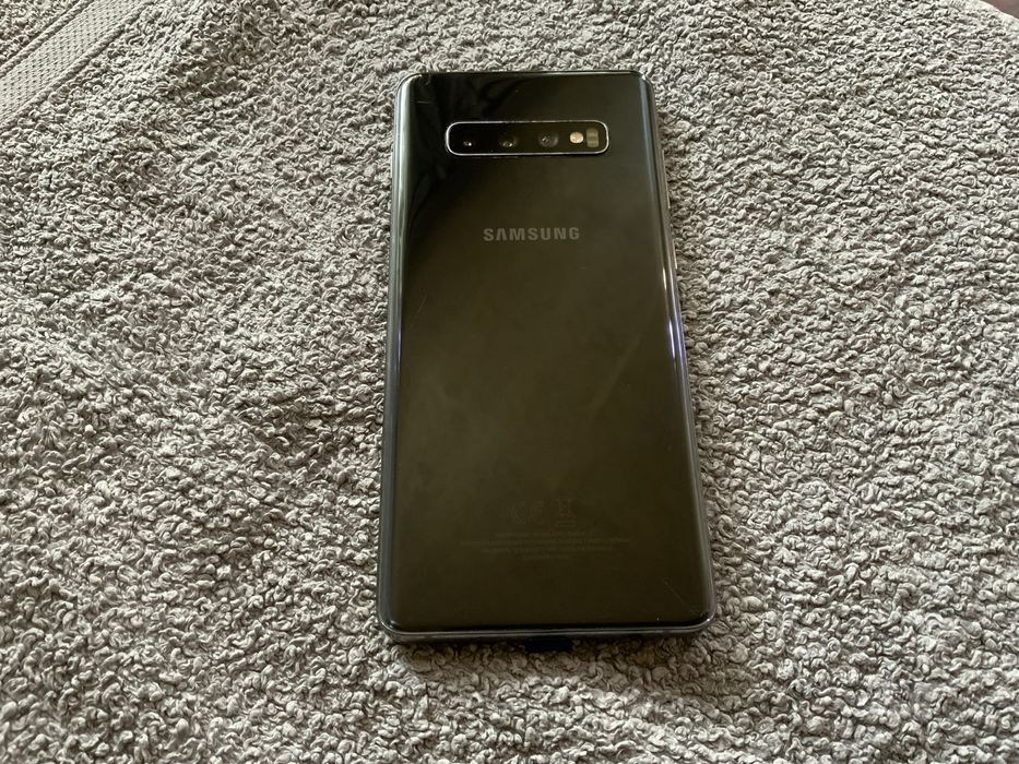 Флагман Samsung S10 Plus. 8-128gb. Идеальное состояние