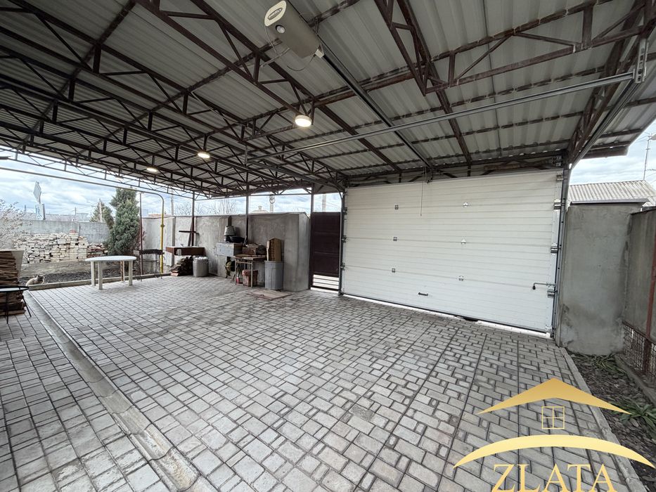 Продаж будинку на Зеленому