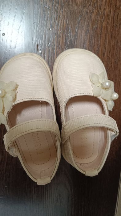 Туфельки, взуття